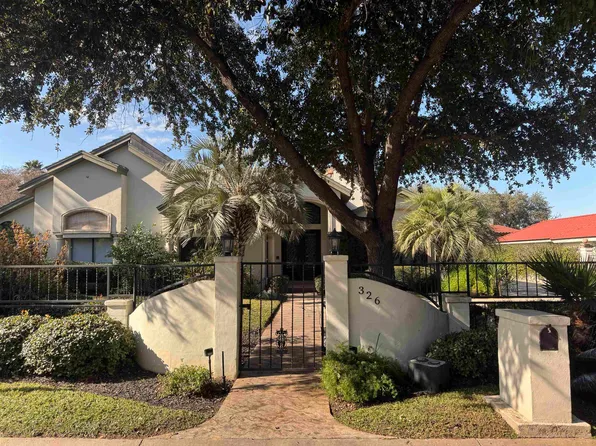 326 Regal Dr, Laredo, TX 78041