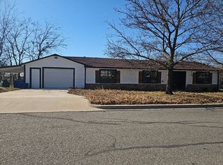 412 W South St, Whitesboro, TX 76273