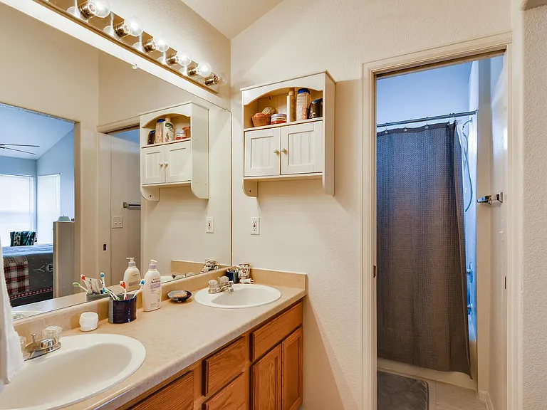 2615 Lone Tree Ct — Photo 23