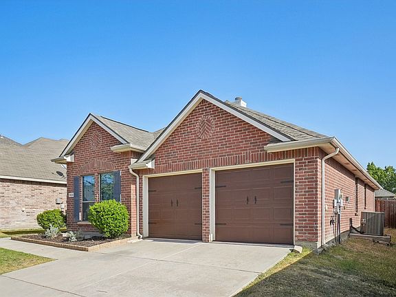 3rd image of 5530 Exeter Dr