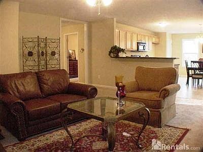 2nd image of 805 Burgess Ave