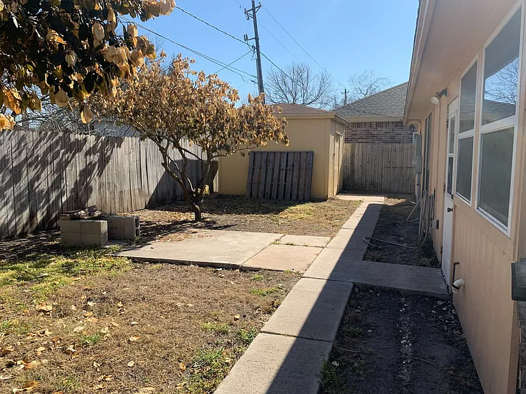 2618 Reveille Dr — Photo 15