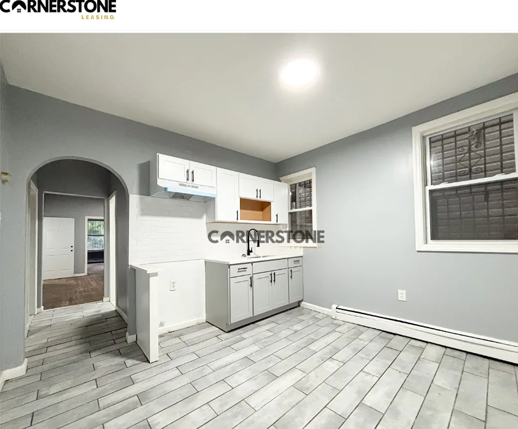 64 N 6th St — Photo 3