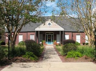 1678 S Crestview Dr, Lake Charles, LA 70605