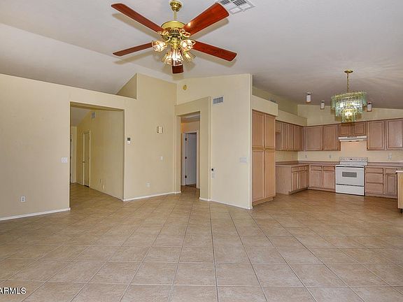 3rd image of 1404 W Michelle Dr
