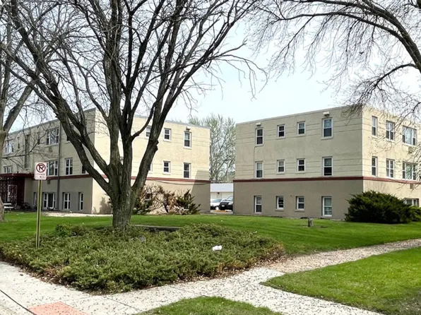 828 SW Illinois Ave, 828 Illinois Ave SW #8, Huron, SD 57350