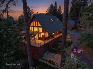 30 Park Dr, Running Springs, CA 92382