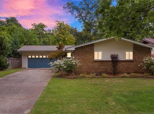 5235 S Columbia Ave, Tulsa, OK 74105