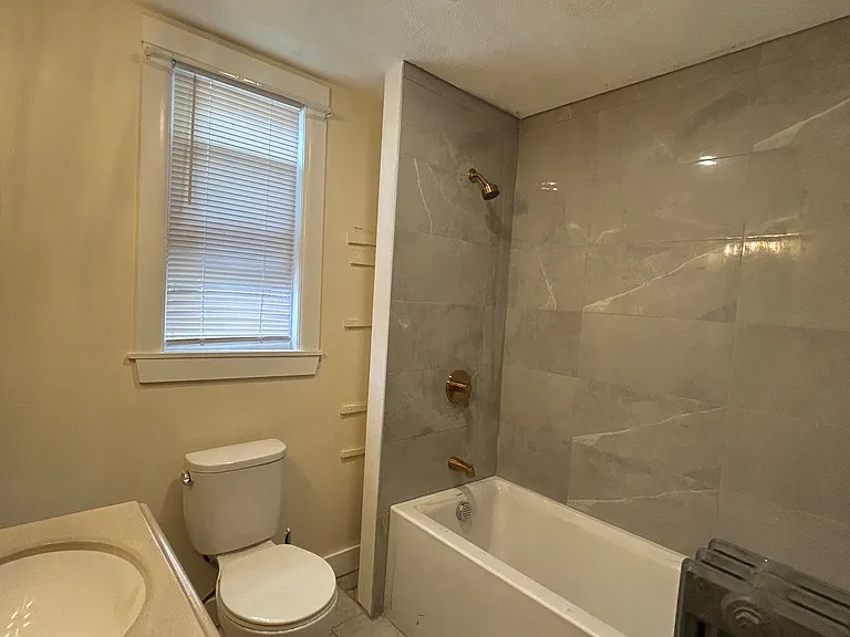 96 Jamaica St #3A — Photo 5