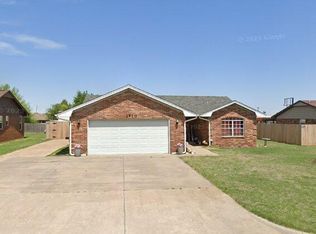 1910 Villa Dr, El Reno, OK 73036