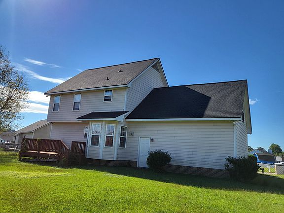 2nd image of 5814 Livestock Ln