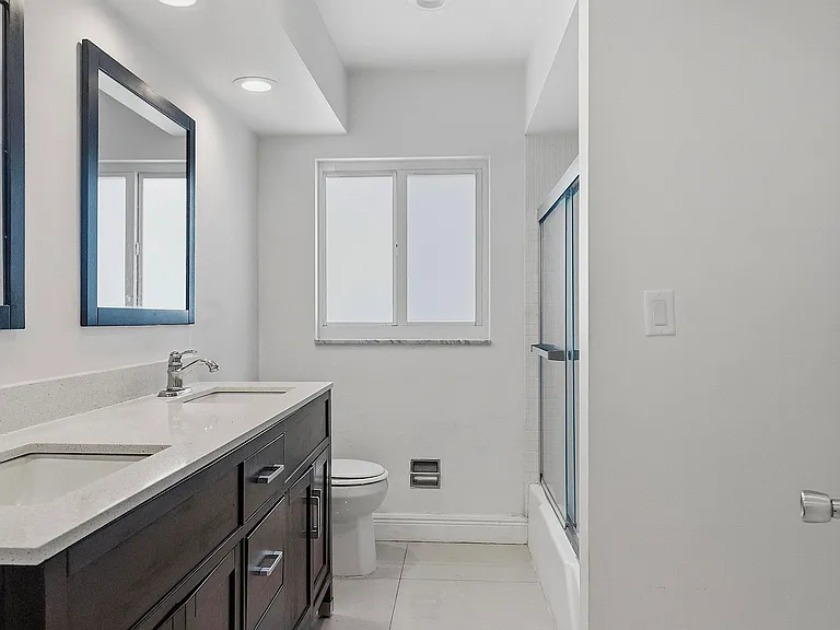 2910 NE 40th Ct — Photo 19