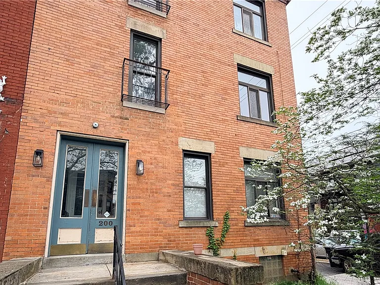 200 S Millvale Ave #202 — Photo 1