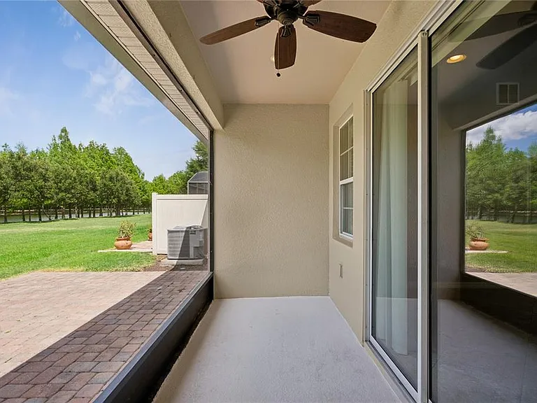 5640 Siracusa Ln — Photo 29