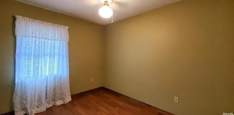 2205 Amy Ann St — Photo 12