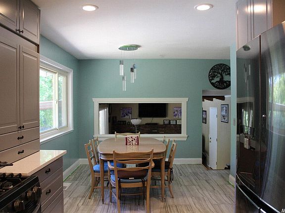 4th image of 2639 Willowdale Dr