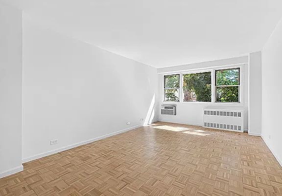 4th image of 111 3rd Ave #4FG