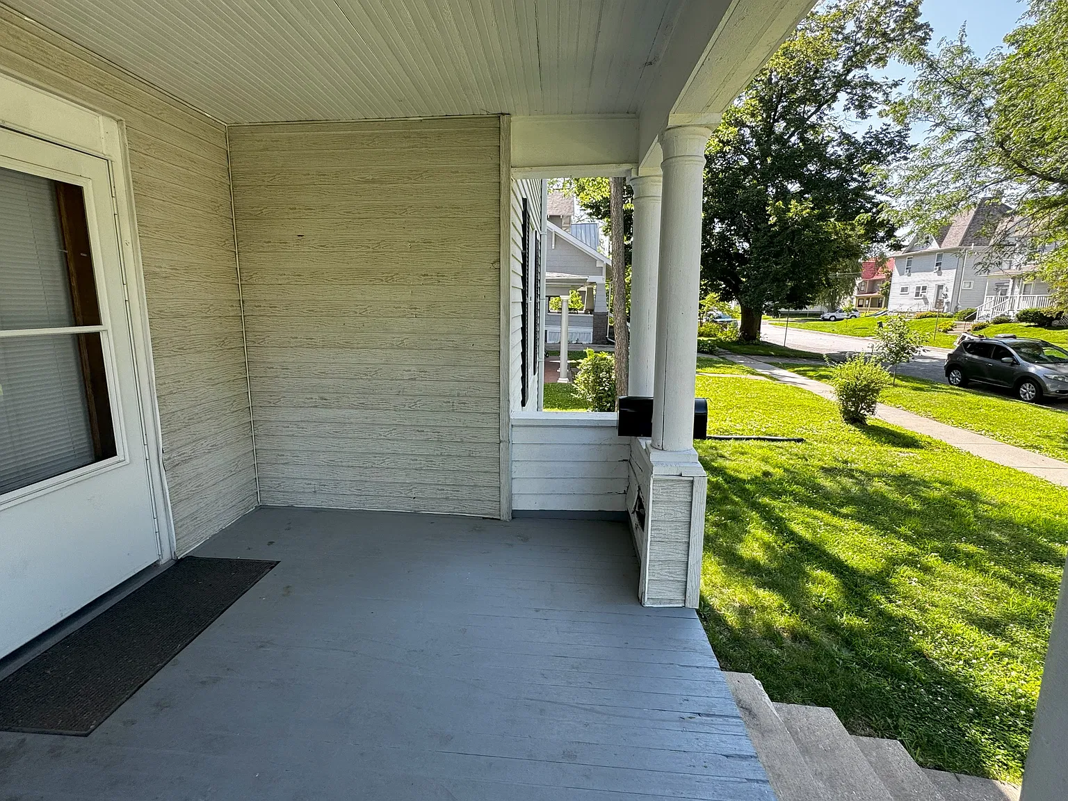 6 bed, 3500 sqft, $4,450 — Photo 2