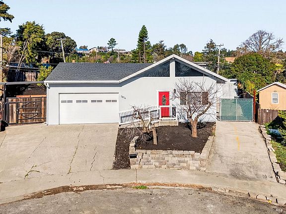 2nd image of 1014 Henry Court