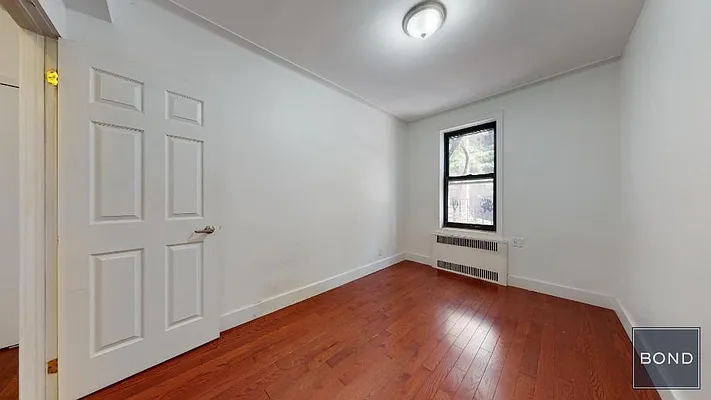 Rented by Bond New York | media 22