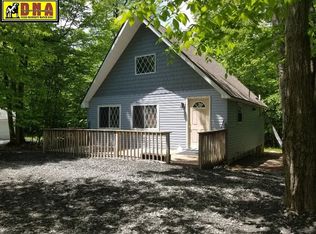 4703 Norwood Ln, Tobyhanna, PA 18466