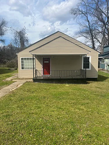 408 Joseph St Photo 1