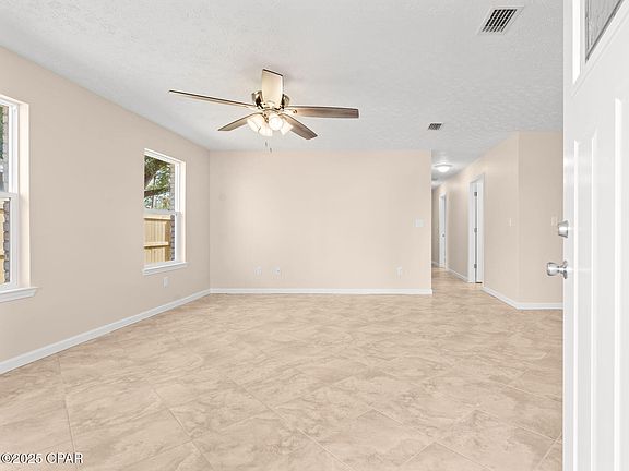 4th image of 1807 E 9th St
