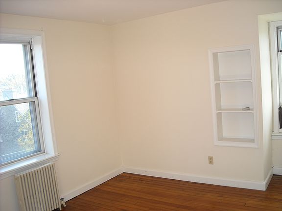 5th image of 7928 Germantown Ave APT B
