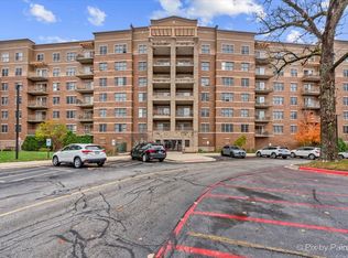 125 Lakeview Dr UNIT 504, Bloomingdale, IL 60108