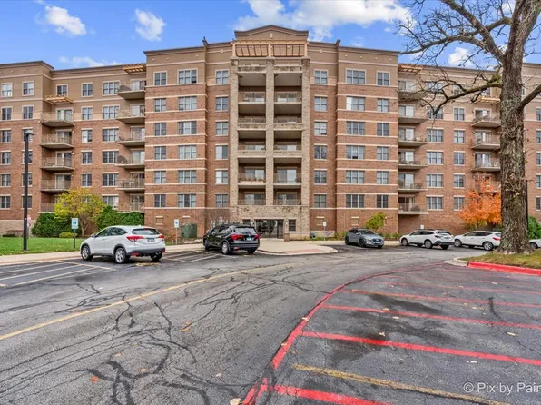 125 Lakeview Dr Unit 504, Bloomingdale, IL 60108