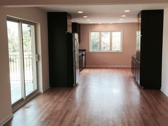 5th image of 620 Ballantrae Dr #15B