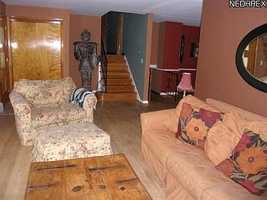 4th image of 27 W Bel Meadow Ln