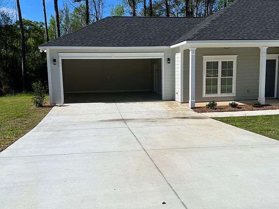 3rd image of 114 Edinborough Dr Lot 160