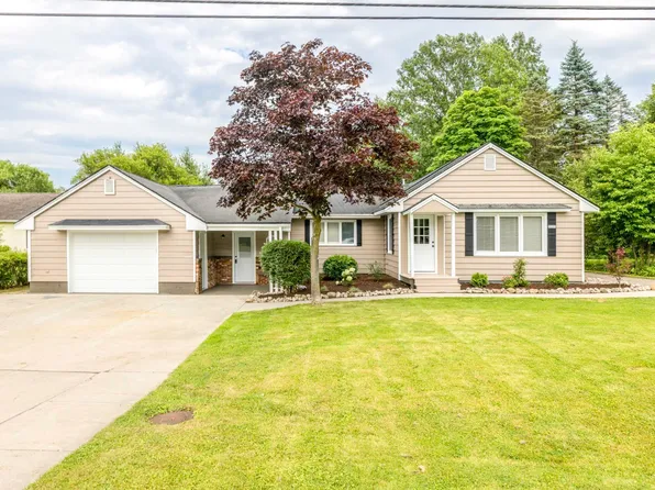 1830 Leland Rd, Smiths Creek, MI 48074