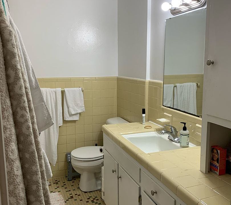 1st image of 102A S Meade St