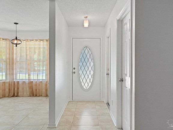 3rd image of 6516 Bass Ln