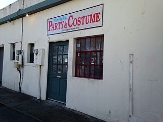 2nd image of 911 W Grand Ave