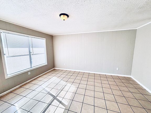 3rd image of 201 E Baldwin St #203
