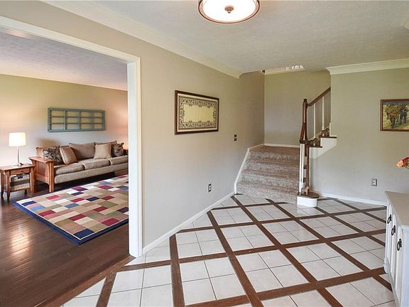 4th image of 400 Beacon Ct