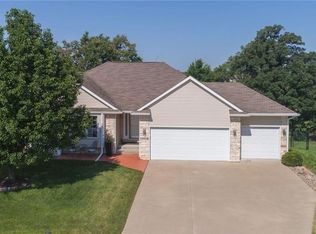 14820 Goodman Ct, Urbandale, IA 50323