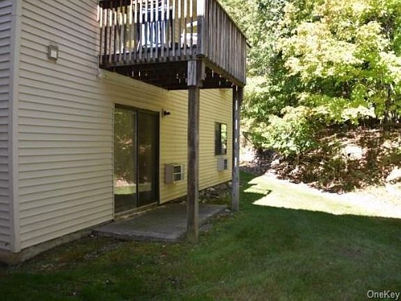 2nd image of 314 Concord Ln