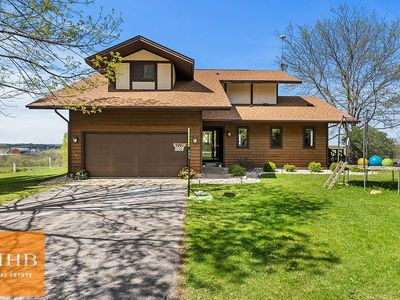 N7789 Valley View Rd, New Glarus, WI, 53574