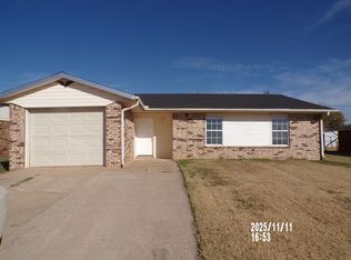 1213 NW Bishop Rd, Lawton, OK 73501