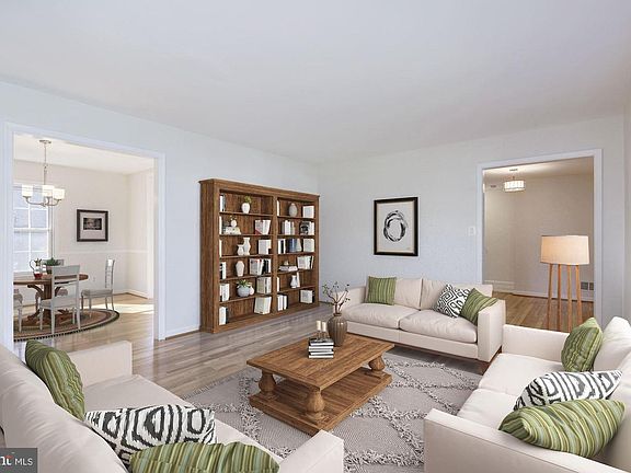 4th image of 12018 Devilwood Dr