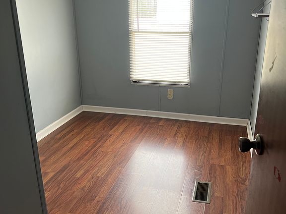 4th image of 1213 Tommy McGough Rd