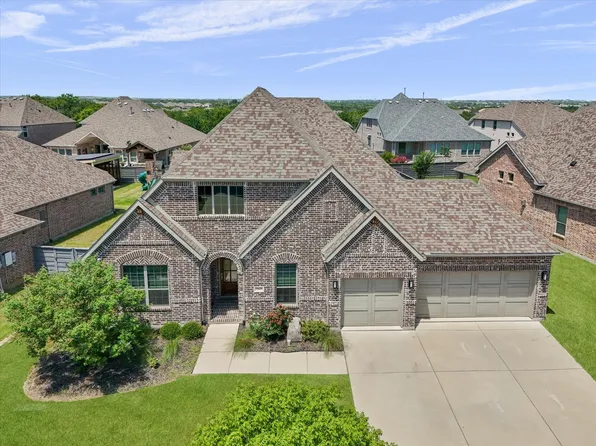 7025 Central Ct, Aubrey, TX 76227
