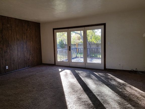 4th image of 2040 Santalema Dr