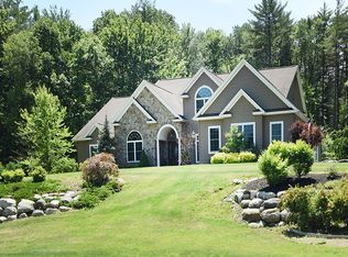 18 Kadnorida Dr, Gansevoort, NY 12831