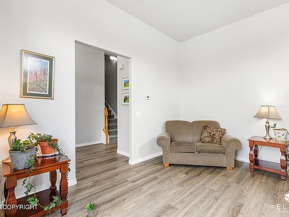 3rd image of 2113 N Verde Dr