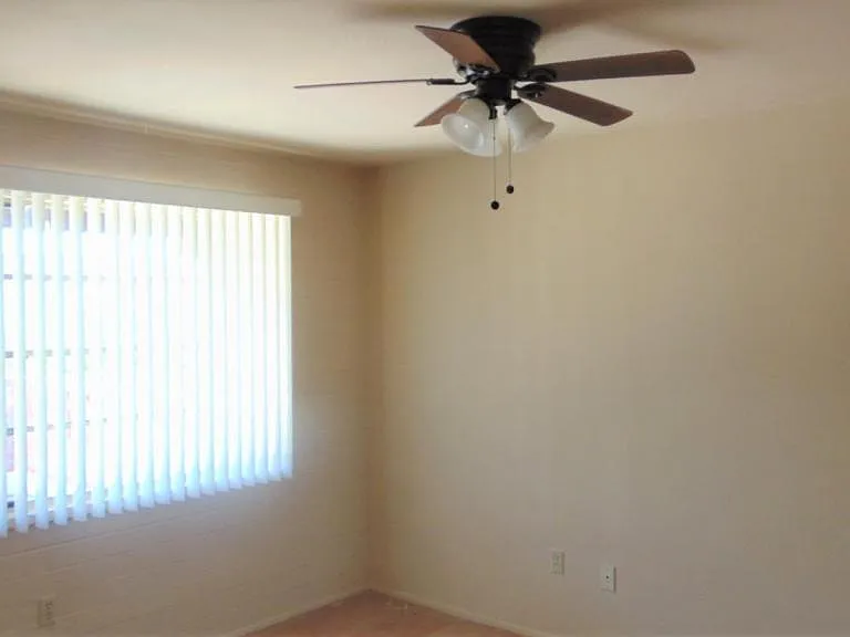 402 S Paseo Quinta #B — Photo 12